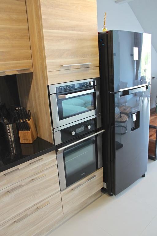 Little Paris Phuket Apartman Kültér fotó