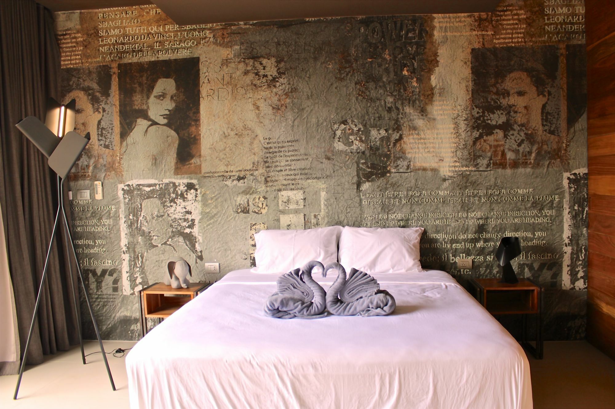 Little Paris Phuket Apartman Kültér fotó